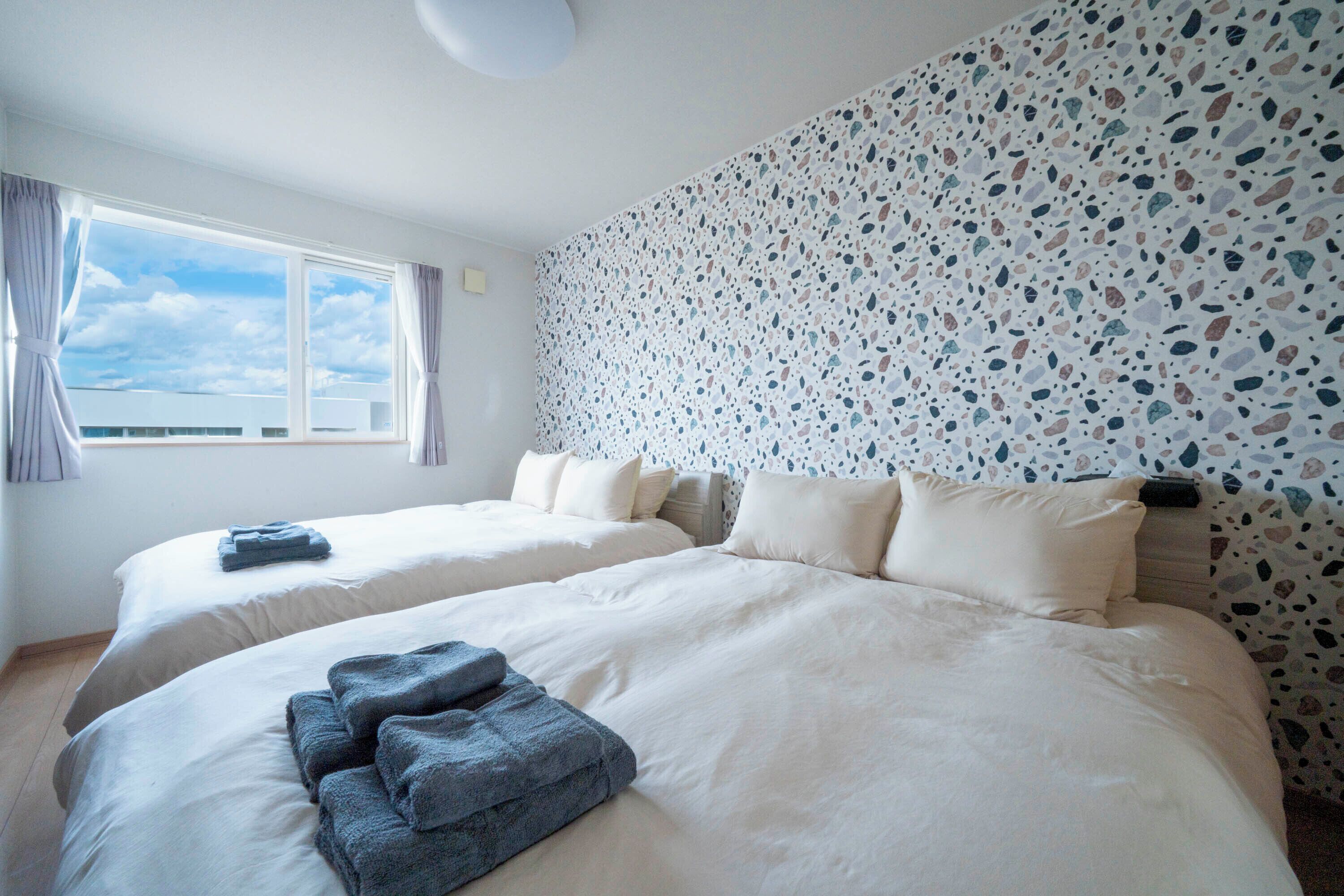 Iron/ironing board, free WiFi