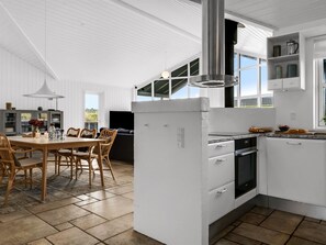 Fridge, dishwasher, cookware/dishes/utensils