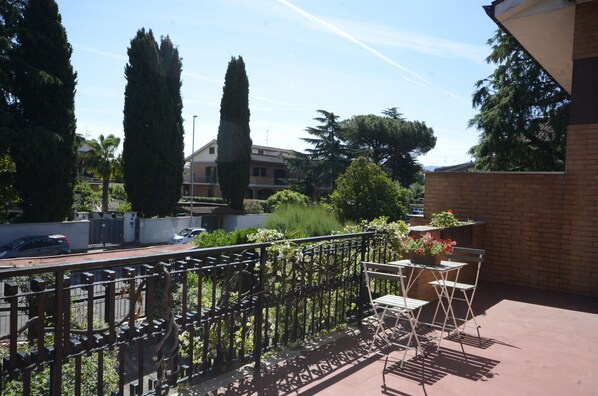 Villa, patio, vue jardin | Balcon