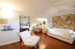 Villa, patio, vue jardin | Coin séjour