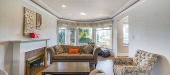 Enjoyable 4-bedroom house with AC in Surrey