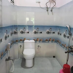 Shower, free toiletries, towels, soap