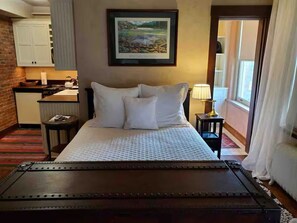 Fer et planche à repasser, Wi-Fi gratuit, draps fournis