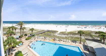 Pelican Pointe by Hosteeva