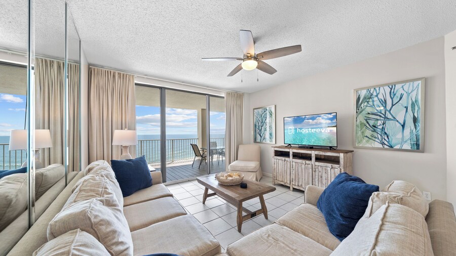 Pelican Pointe by Hosteeva