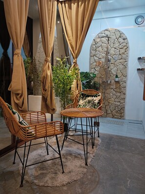 Shower, hair dryer, bidet, towels - Private Villa in Moalboal with Pool, Jacuzzi, BBQ & Gym (Moalboal)