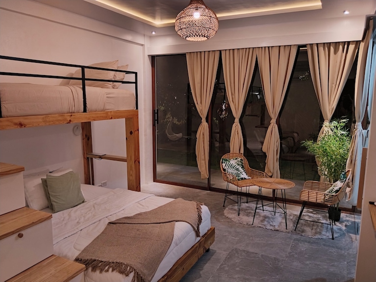Private Villa In Moalboal With Pool, Jacuzzi, Bbq & Gym - Moalboal