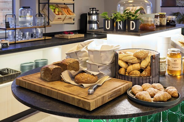 Free daily buffet breakfast - Hotel UND smart alpine stay (Schladming)