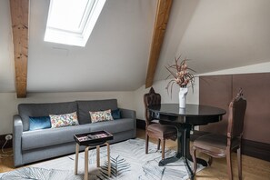 Leilighet (Apartment - Attic)