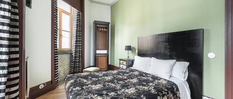 Apartment (Apartment with Balcony)