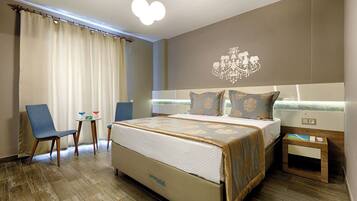 Familien-Doppel- oder -Zweibettzimmer | Kostenloses WLAN