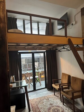 Private Double Bed Loft Ensuite Bathroom