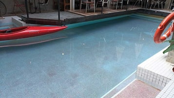室內游泳池