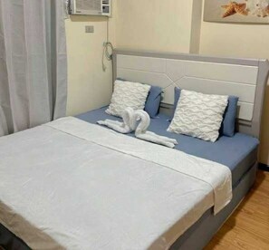Apartamento estándar, 1 habitación, acceso a la piscina, vistas a la ciudad | Decoración individual y mobiliario individual