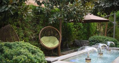 Monday Royal Apart Hotel