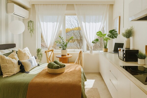 1 habitación, tabla de planchar con plancha, wifi y ropa de cama