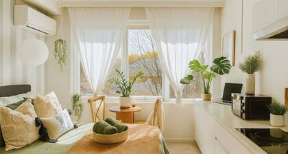 Cosy Designer Studio at Heart of St. Kilda