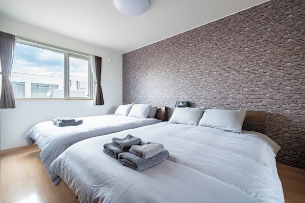 Tabla de planchar con plancha y wifi gratis 