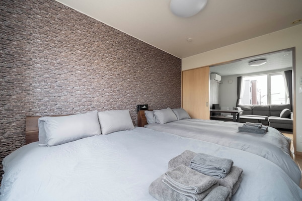 Fer et planche Ă repasser, Wi-Fi gratuit