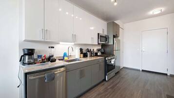 Fridge, microwave, oven, stovetop