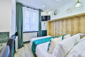 In-room safe, iron/ironing board, free WiFi