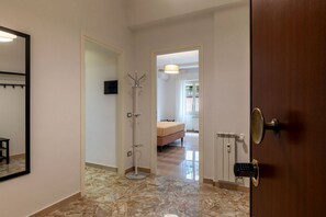 Interior - GuestHost - Trastevere Apartment Roma Portuense (Rome)