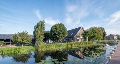 Spacious and luxurious 4 to 6 person apartment.