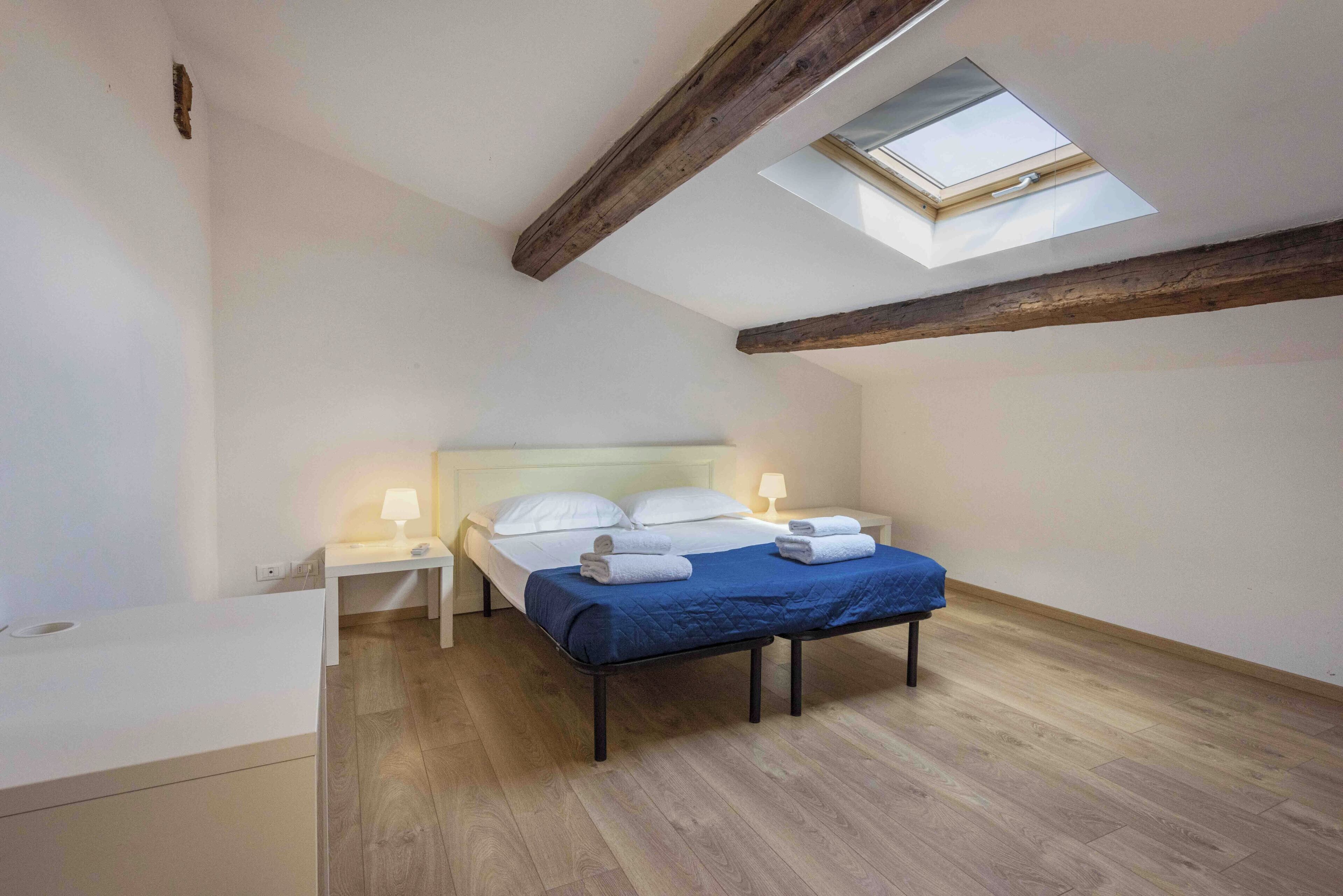 Comfort maisonnette, uitzicht op de stad | Een strijkplank/strijkijzer, gratis wifi