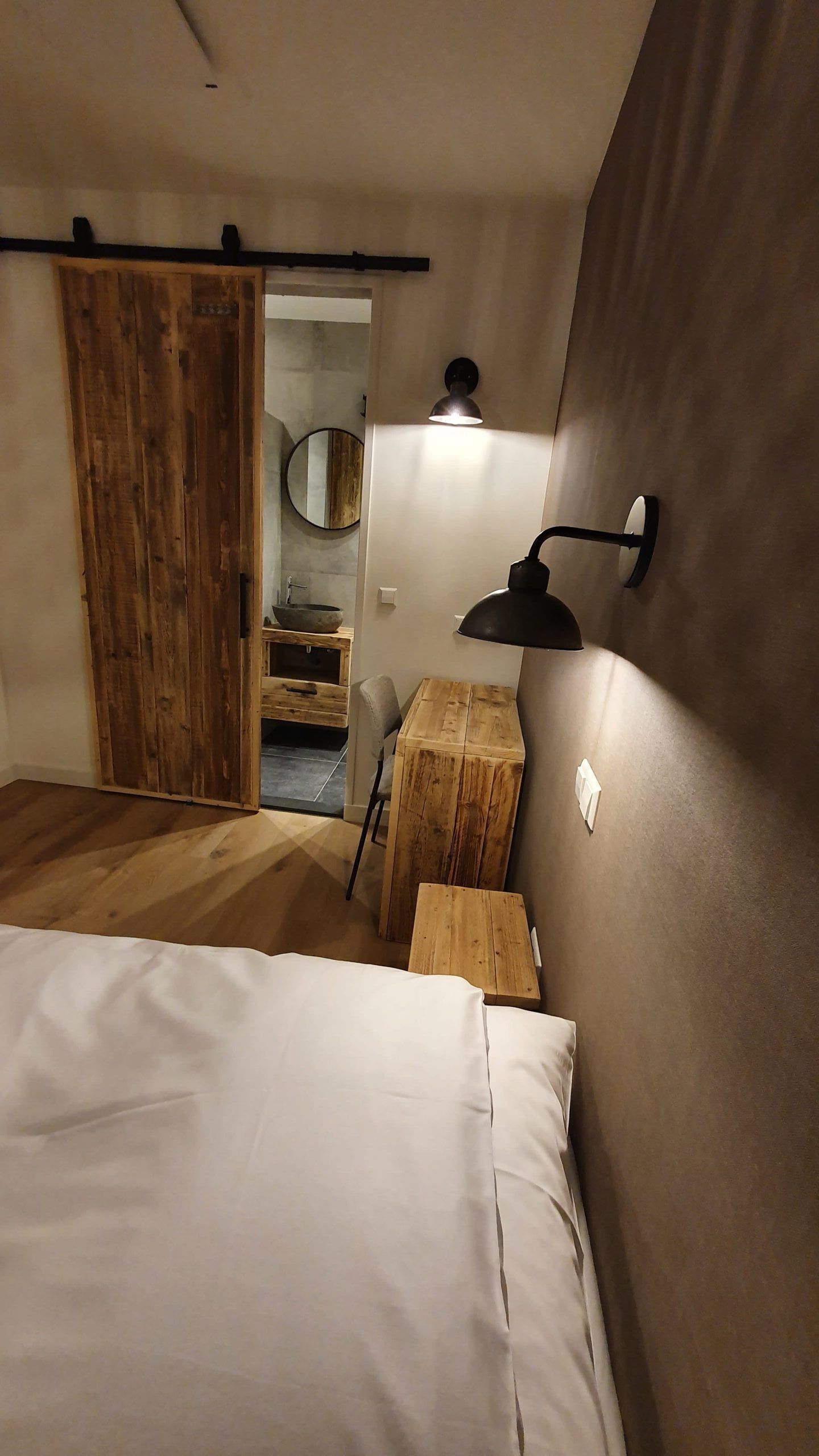 2 bedrooms, internet