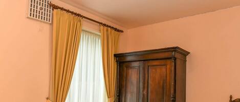 2 室のベッドルーム、インターネット