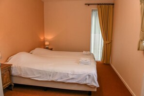 2 bedrooms, Internet