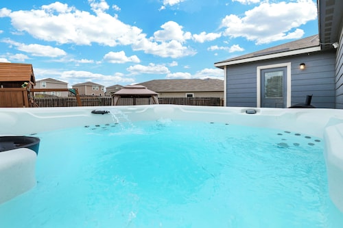 Hot Tub Escape | Yard BBQ Multi Games Swing Set