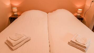 2 bedrooms, Internet