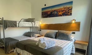 3 chambres, accès au Wi-Fi (inclus), literie fournie