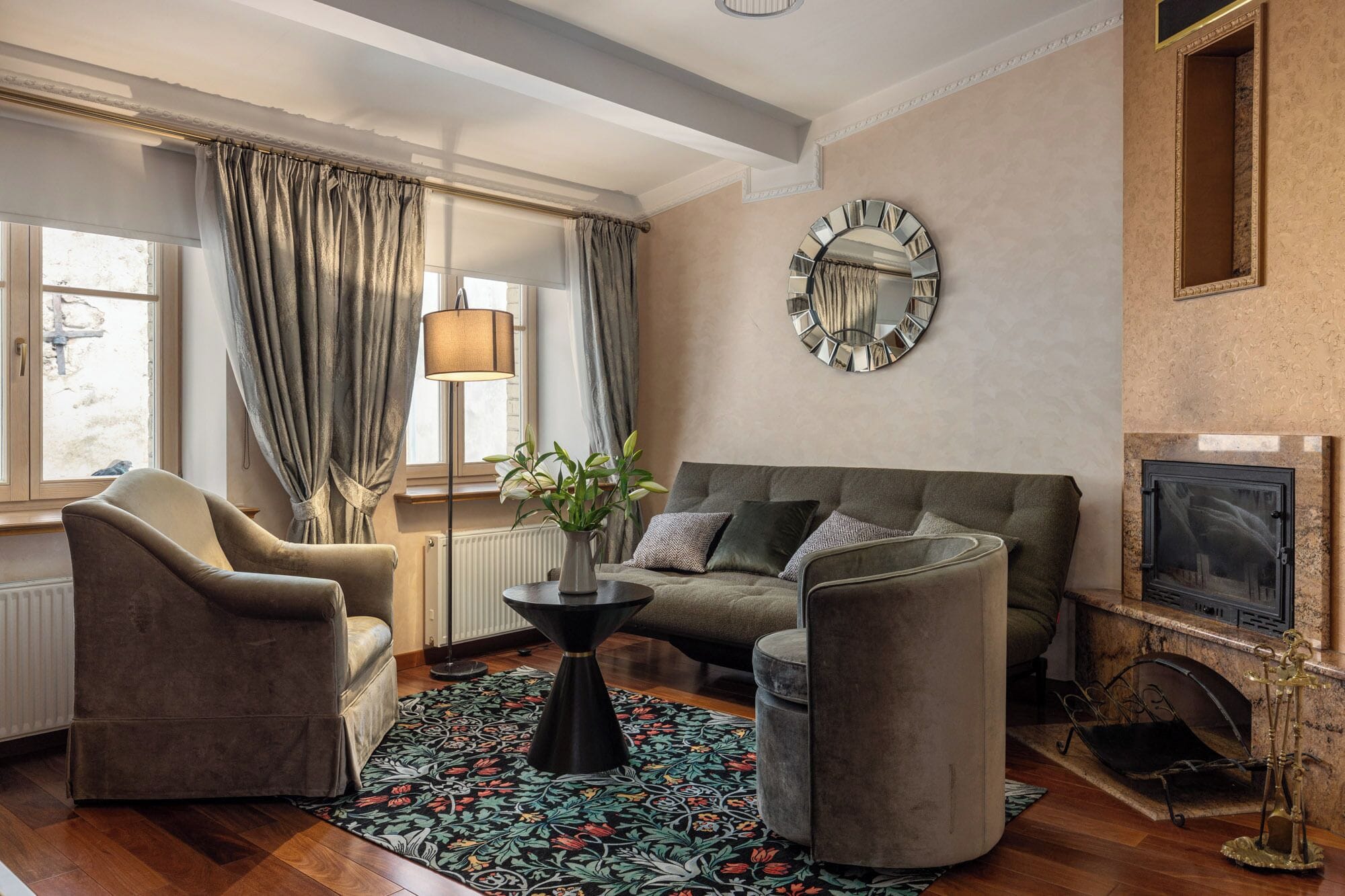 Superior Suite, City View | Living area | TV