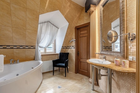 Suite Superior, vista città | Bagno. M5 self check-in Boutique Hotel