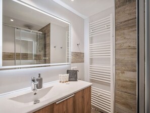 Hair dryer, towels