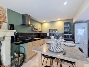 Fridge, microwave - Escape and nature near Châteauroux, stay in the heart of Berry (Meunet-Planches)