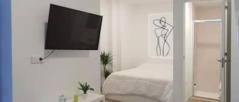 1 chambre, fer et planche Ă repasser, accĂšs Internet, draps fournis