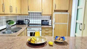 Microwave, stovetop, dishwasher