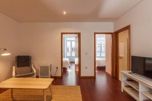 Apartamento (Two-Bedroom Apartment) | Interior