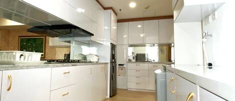 Microondas y parrilla de estufa