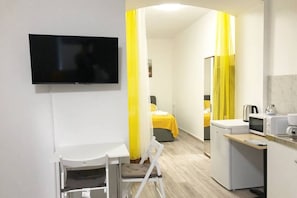 1 室のベッドルーム、WiFi、ベッドシーツ