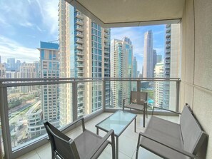 Departamento, balcón, vista a la ciudad | Vista del balcón