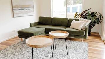 Televisión, chimenea