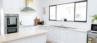 Salt bush cottage Peterborough