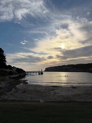 Beach - Twelve Apostles Beach House-STUDIO (Port Campbell)