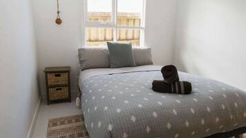 3 bedrooms, WiFi, bed sheets