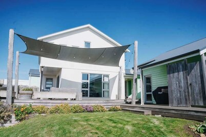 Saltwood Retreat -  Peterborough