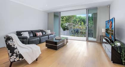 Wonderful Warrawee with Parking and backyard